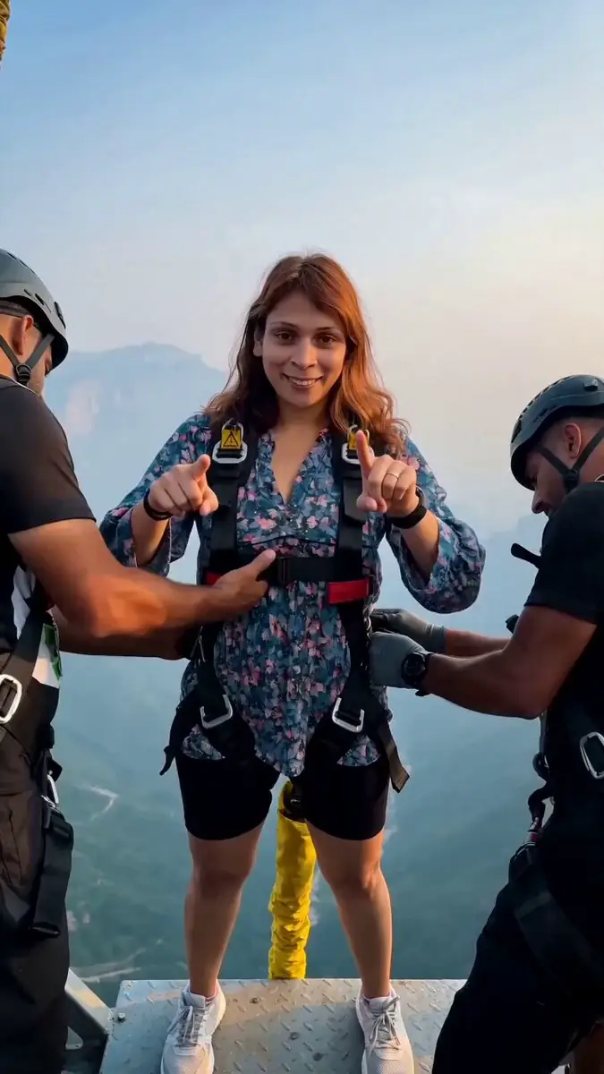 Seedance 2.0 video preview showing cinematic bungee jump action video